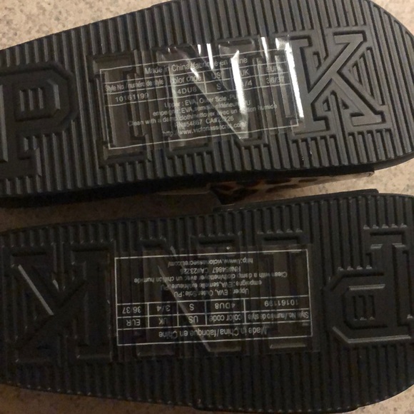 Pink Leopard Slides/ Matching Lanyard Set - Picture 6 of 6